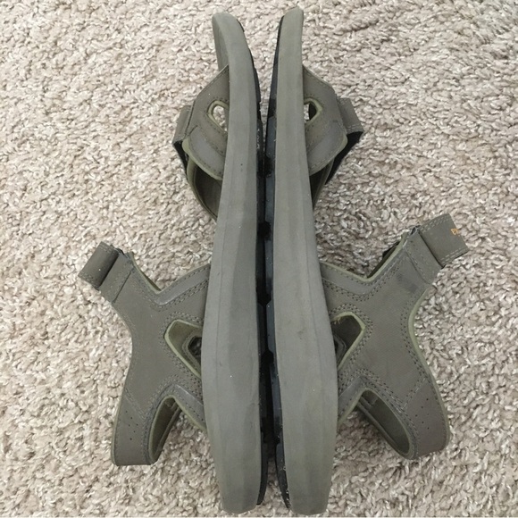 Columbia Olive Sandals Men 9 - Picture 5 of 7